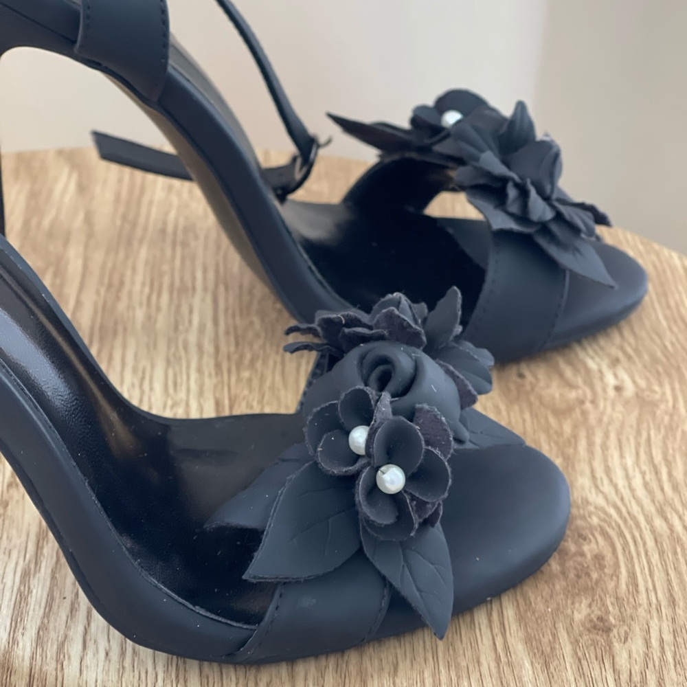 BALDI Black Floral Women's Heels US 6.5 - Picture 8 of 9